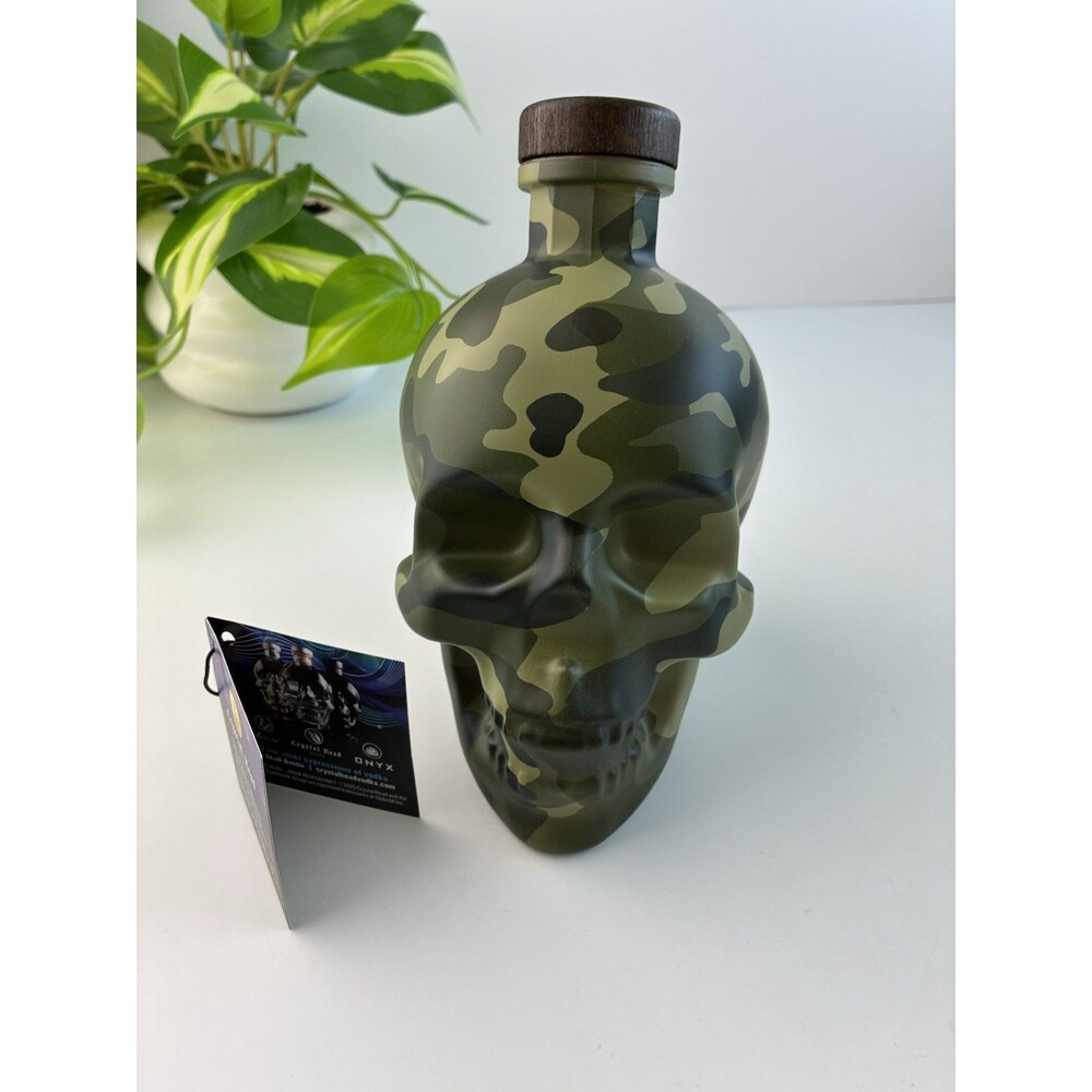 Camo Skull Crystal Head Vodka 750 mL Limited Edition w Tag EMPTY Rare Military